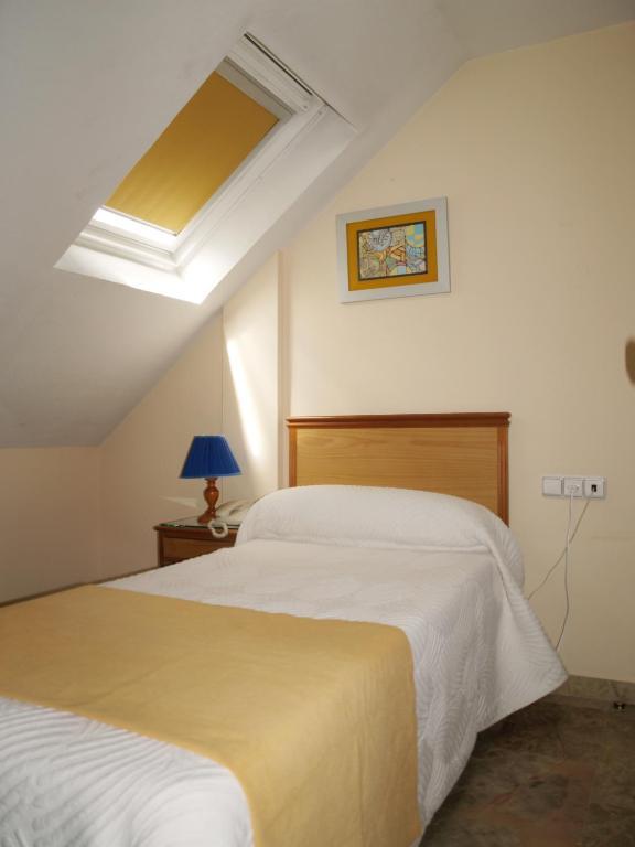 Hotel Al-Yussana Lucena Room photo